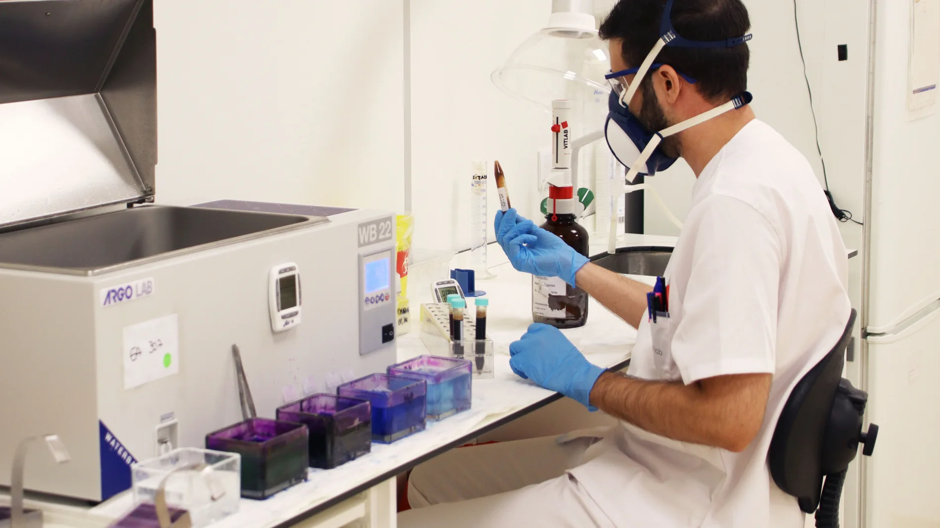 Investigación médica en un laboratorio de Ribera