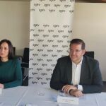 El presidente de AJEV, José Vicente Villaverde y la secretaria general y directora de la Asociación, Raquel Montesinos