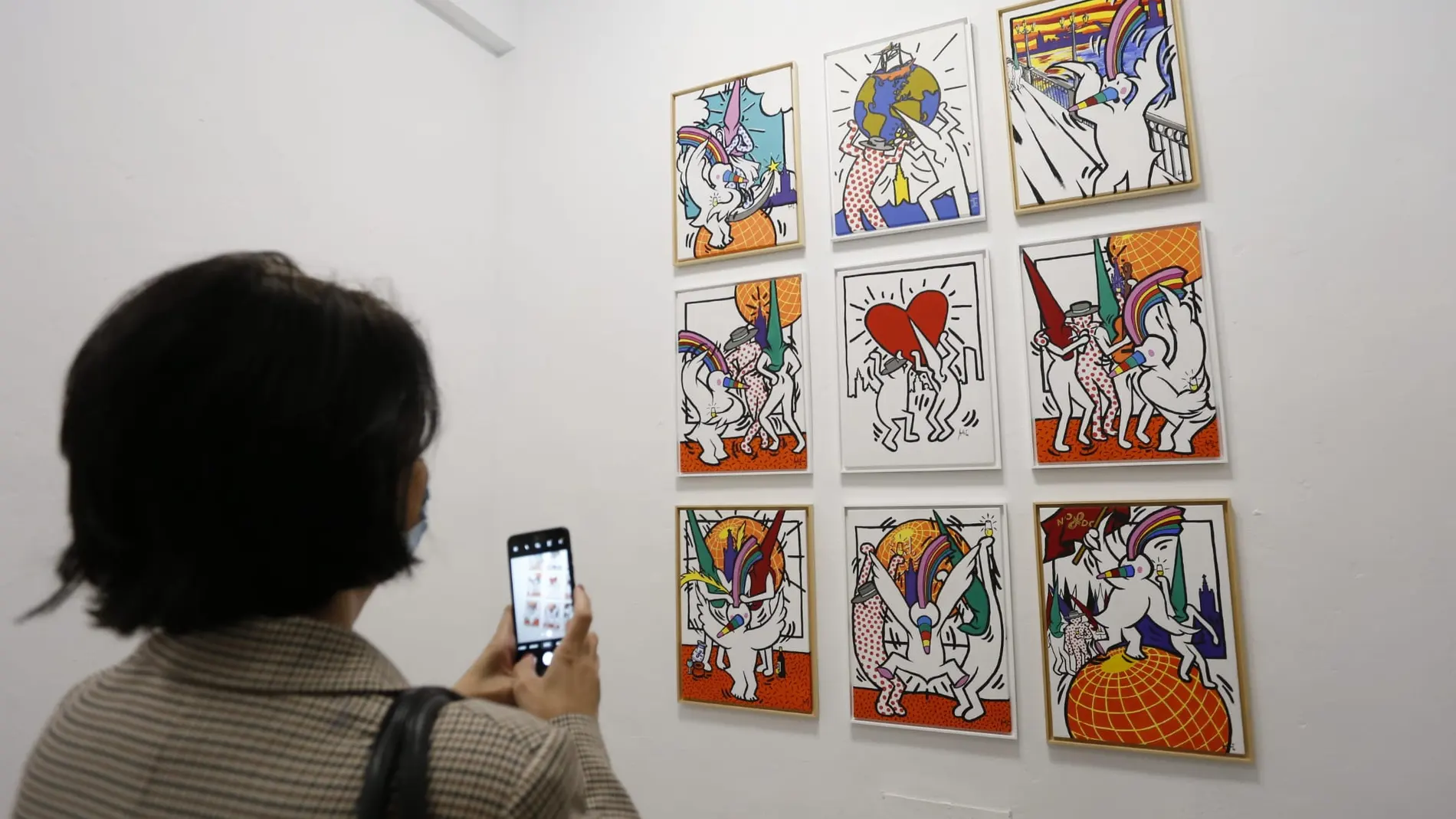 Curro, la mascota de la Expo'92, es también protagonista de la muestra