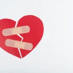 Como decía Antonio Machado: «A las palabras de amor/ les sienta bien su poquito/ de exageración»