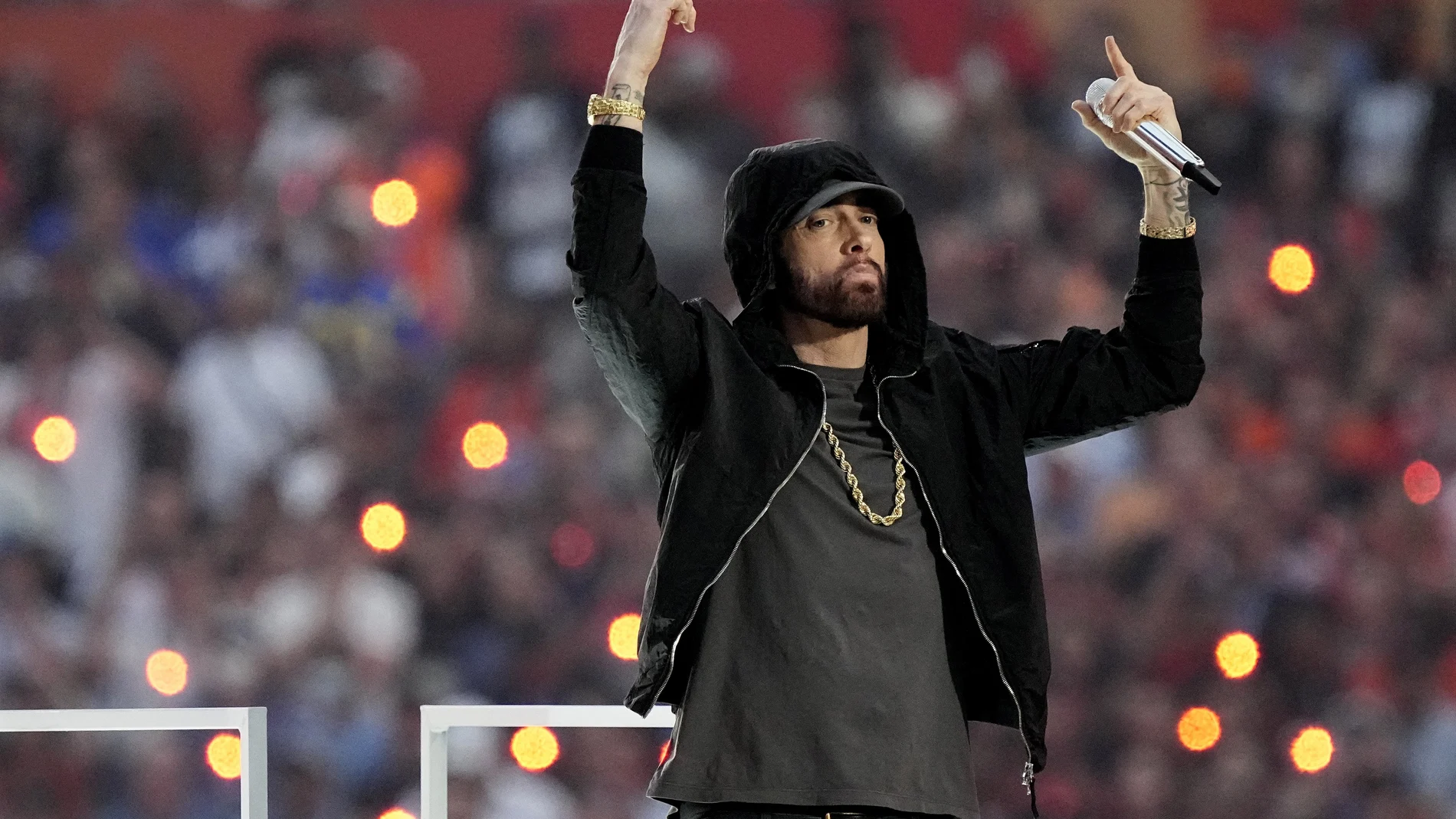Eminem actuó con su particular estilo