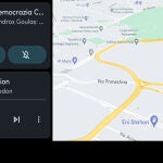 Coolwalk utiliza un sistema de tarjetas para dar acceso hasta a tres "apps" de forma simultánea mientras se conduce.