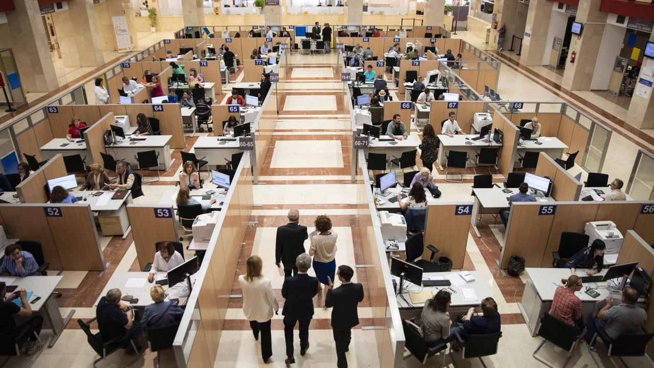 El Congreso estudia ya la jubilación de los funcionarios a los 72 años