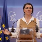 La diputada de Vox, Macarena Olona durante la rueda de prensa tras la sesión plenaria del Congreso de los Diputados