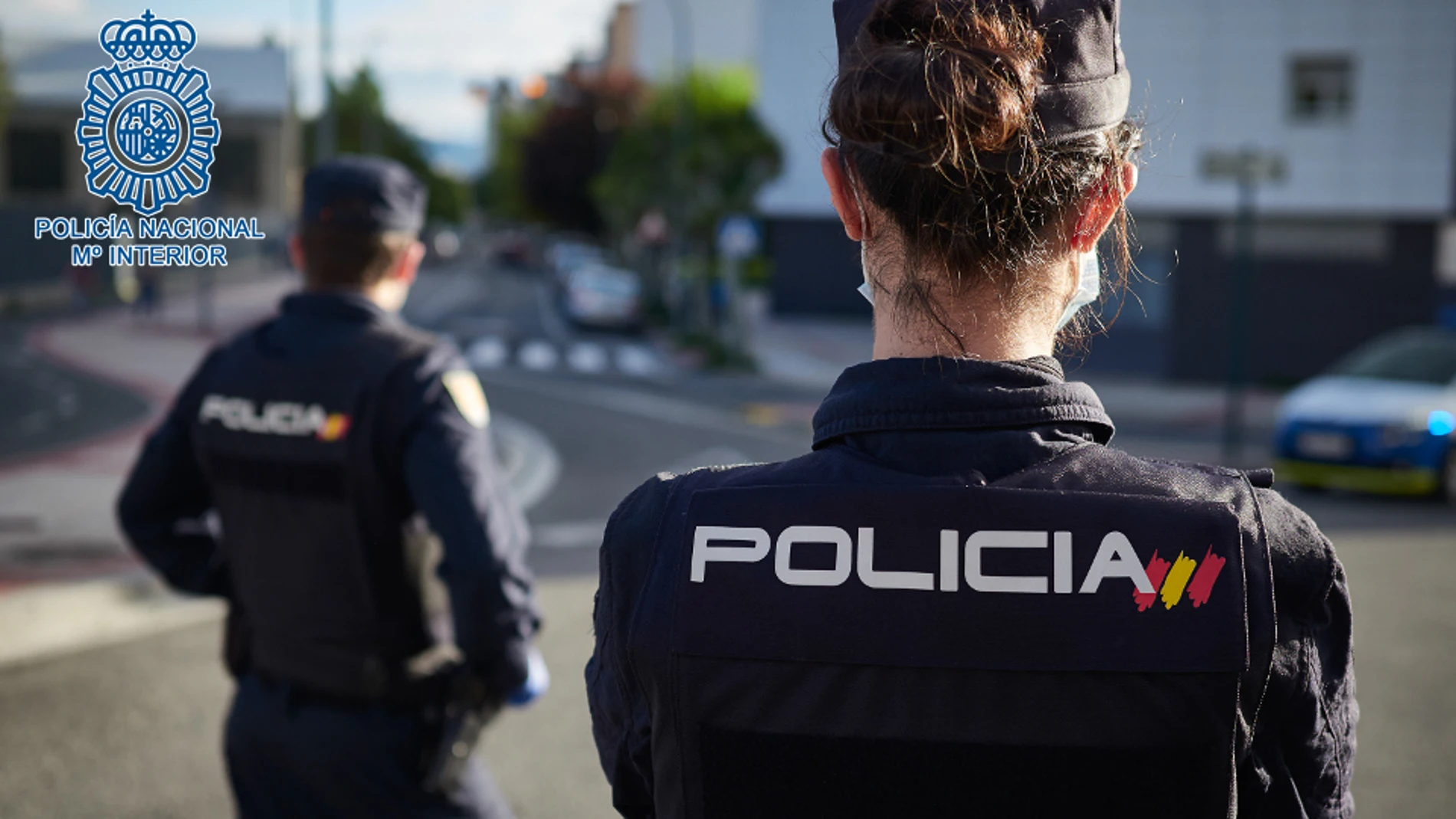 La actuación de los agentes fue imprescindible para salvar la vida del bebé