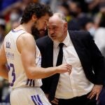 Sergio Llull y Pablo Laso, durante la última temporada.