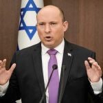 El "premier" israeí, Naftali Bennett, durante la reunión semanal del Consejo de Ministros