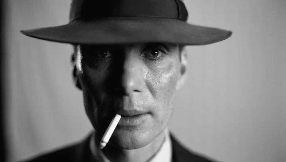 Cillian Murphy interpreta a Robet Oppenheimer en la nueva película de Christopher Nolan