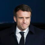 El presidente francés, Emmanuel Macron, a su llegada a la conferencia de líderes de la Unión Europea celebrada esta tarde de urgencia para abordar la crisis Rusia- Ucrania, en Bruselas (Bélgica)