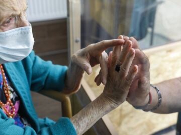 La pandemia ha puesto de manifiesto las carencias sanitarias de las residencias de mayores