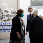 La directora de Arco, Maribel López y la Reina Letizia en la inauguración de ARCO 2022