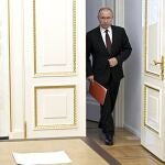 El texto, copatrocinado por decenas de países de todo el mundo, obtuvo el apoyo de once de los quince miembros del Consejo de Seguridad, tres abstenciones -incluida la de China- y un único voto en contra, de Rusia
