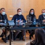 El responsable territorial de Accem en la Región, Mohammed Kebaili; el concejal David Martínez; la directora general María José García; y el director del Observatorio de la Exclusión Social de la Universidad de Murcia, Manuel Hernández