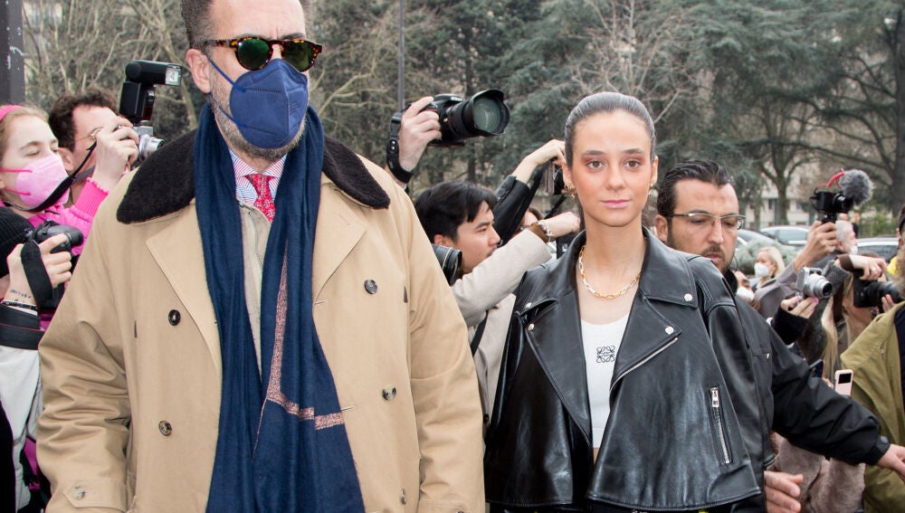 Victoria Federica junto a Jaime de Marichalar en París.
