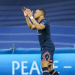 Kylian Mbappé se lamenta durante el partido entre el Real Madrid y el PSG