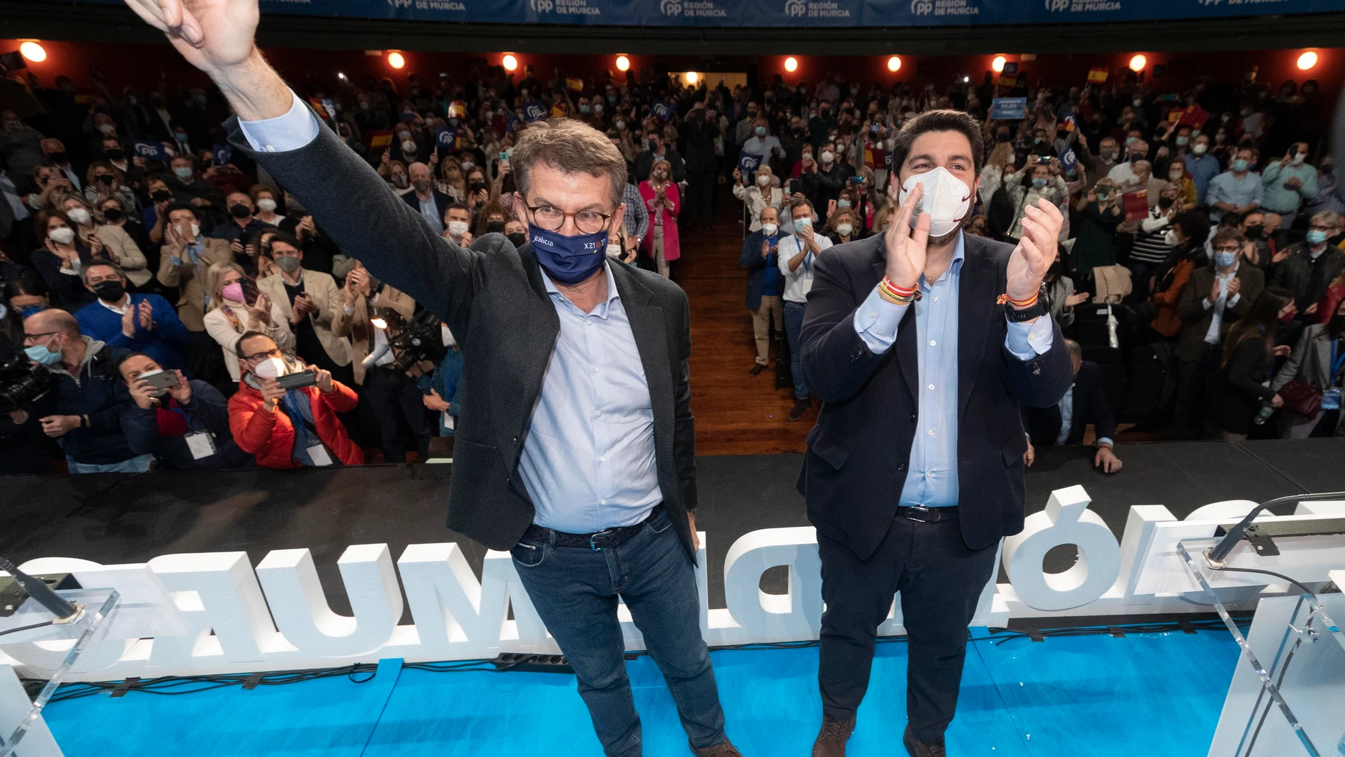 Alberto Núñez Feijóo junto a Fernando López Miras en una imagen de archivo