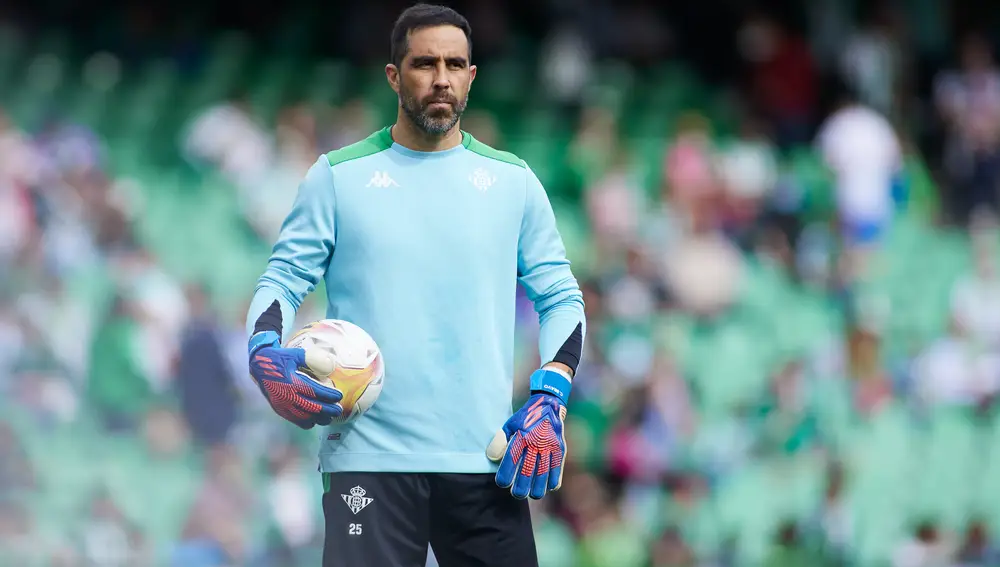 Claudio Bravo con el Betis.