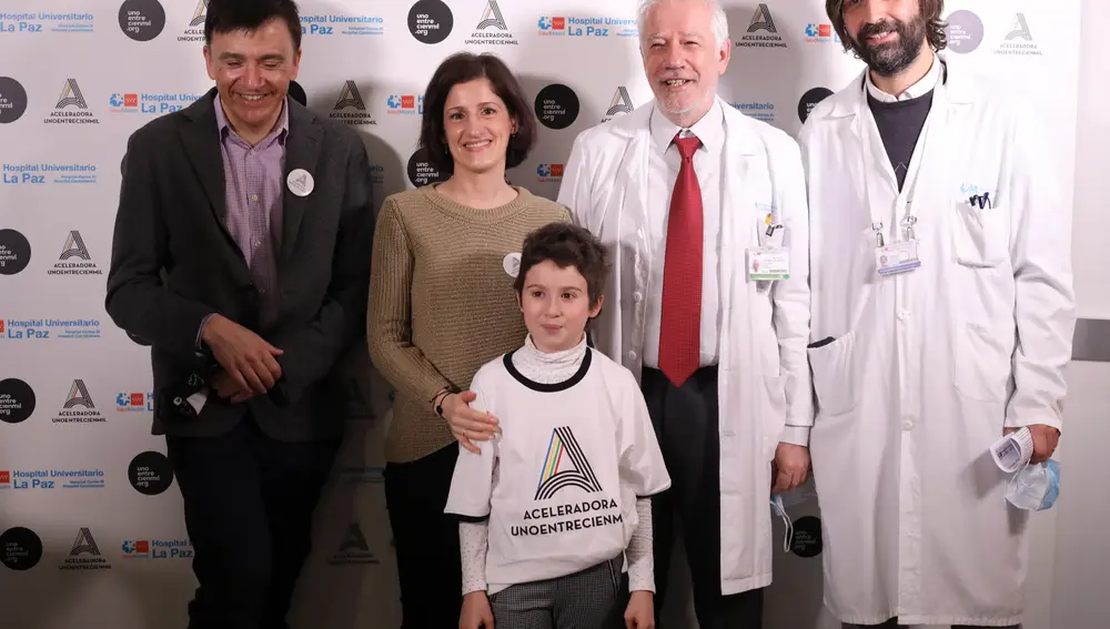 15/03/22. Madrid. Chamartin Presentaci—n del Acelerador unoentrecienmil, en el Hospital Materno-Infantil de La Paz. Jimena Blanco es la imagen del proyecto,, junto al ex jugador de Baloncesto Felipe Reyes. @Cipriano Pastrano
