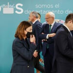 El presidente de Mercadona, Juan Roig (c), ayer durante el acto de presentación de resultados de la compañía
