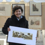 Exposición de pintores en la plaza del Conde de Barajas.