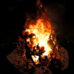 Las Fallas de València, las primeras "normales" desde antes de la pandemia, ponen el broche final con la tradicional Cremà de sus 786 monumentos, entre grandes e infantiles