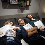 Andreu Buenafuente y las ilustradoras Grillo en casa presentan el libro 'La lista mágica de los animales'