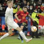Jordi Alba fue un peligro por la izquierda y asistió a Yéremy Pino