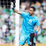 Claudio Bravo con el Real Betis.