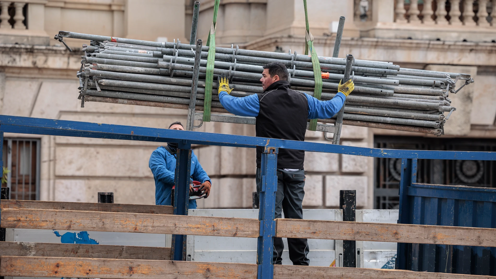 El sector industrial en la Comunidad Valenciana, descolgado del crecimiento de empleo