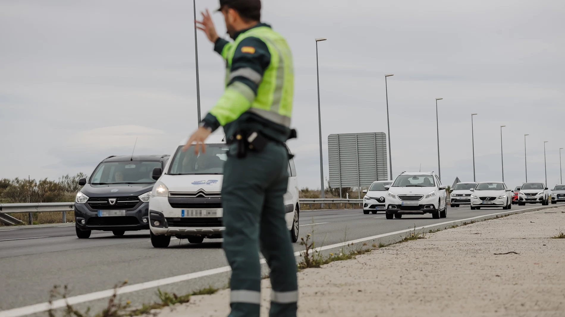 Un agente de la Guardia Civil