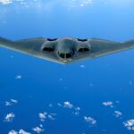 El “bombardero furtivo”, el avión que mejor se camufla ante los radares actuales.