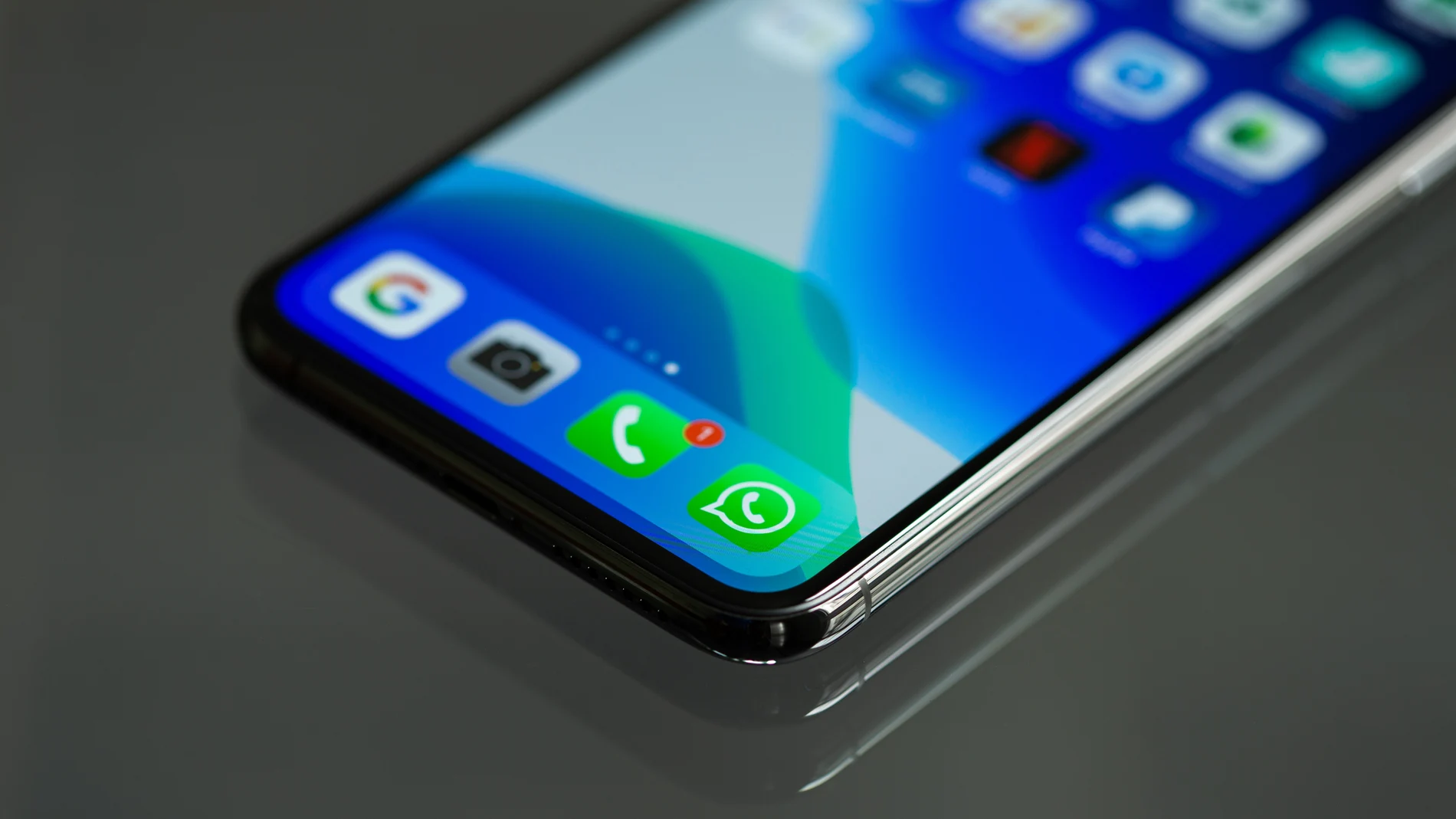 Es posible espiar los estados de WhatsApp sin que tus contactos se den cuenta.