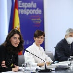 La ministra de Política Territorial y portavoz del Gobierno, Isabel Rodríguez, junto a la ministra de Justicia, Pilar Llop, y el ministro de Interior, Fernando Grande-Marlaska, durante la rueda de prensa posterior a la reunión del Consejo de Ministros
