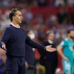 Julen Lopetegui, enfadado tras la victoria del Real Madrid contra el Sevilla en LaLiga