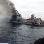 El crucero Moskva poco antes de hundirse