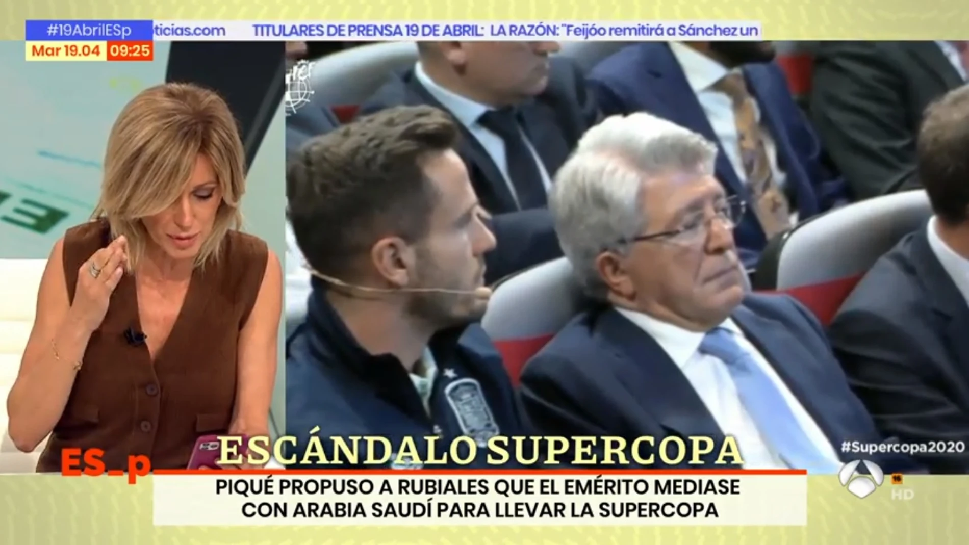 Susanna Griso en el momento de recibir el mensaje