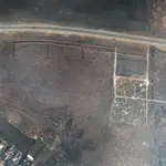 Imágenes del satélite Maxar que muestra lo que parecen ser cientos de fosas comunes en Mariupol