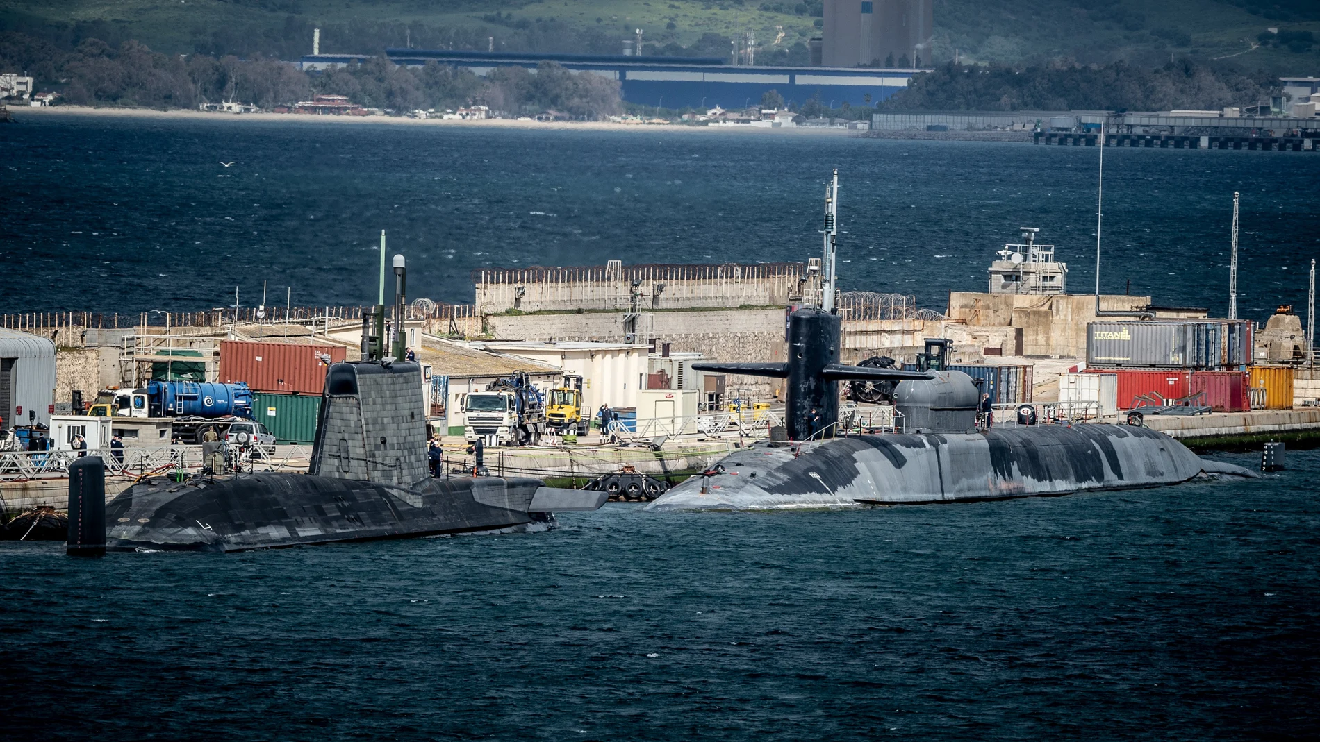 Los submarinos de propulsión nuclear "USS Georgia" y el "HMS Audacious", el domingo en el puerto de Gibraltar
