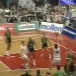 El triple de Djordjevic en la final de la Copa de Europa ante el Joventut cumple hoy 30 años.