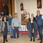 El delegado territorial de la Junta en Segovia, José Mazarías visita el resultado de de la intervenciones en la Virgen con Niño y el Cristo Crucificado