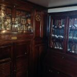 El buque cuenta con dos bibliotecas