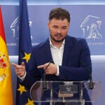 El diputado de ERC Gabriel Rufián durante la rueda de prensa previa a la reunión de la Junta de Portavoces que se celebra este martes en el Congreso.