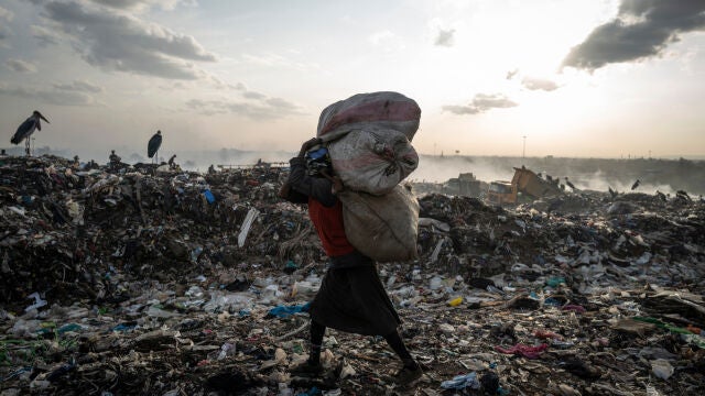 Un gran porcentaje de los excedentes textiles europeos acaba en vertederos surafricanos