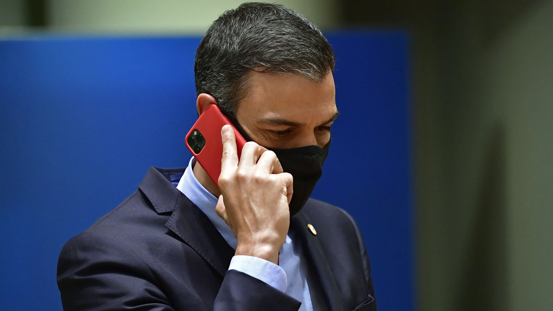 os teléfonos móviles del presidente Pedro Sánchez y de la ministra de Defensa, Margarita Robles, fueron hackeados por un programa espía israelí denominado “Pegasus” | Fuente: John Thys / AP