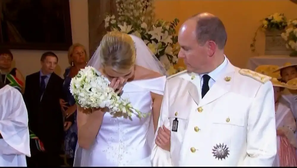 Charlene exige 12 millones al año para seguir casada con Alberto de Mónaco