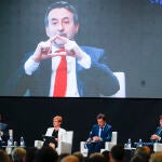 El consejero delegado de Repsol, Josu Jon Imaz, en la conferencia previa a la Asamblea de la patronal de Vizcaya, Cebek