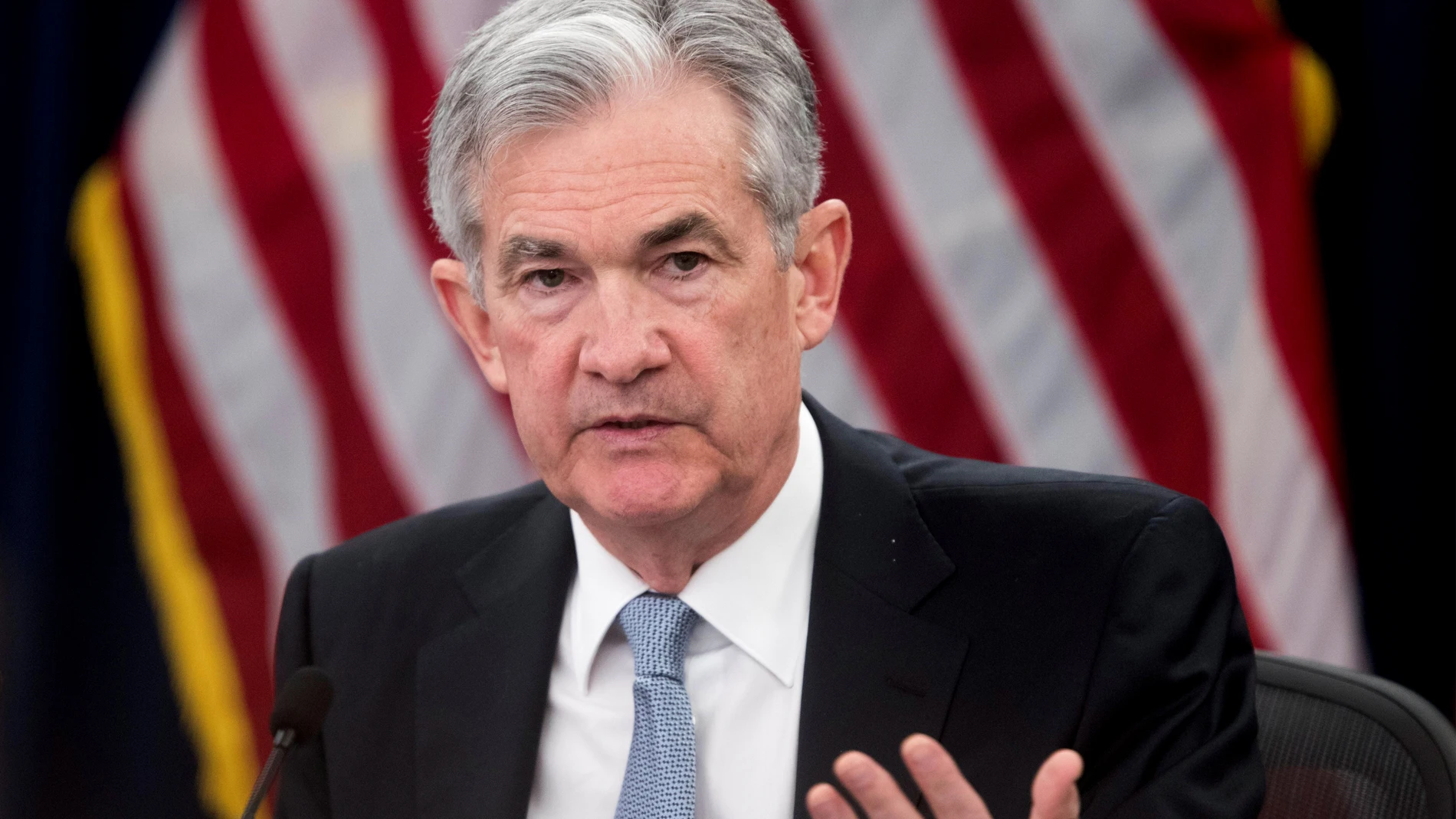 Fotografía de archivo fechada el 21 marzo de 2018 que muestra al presidente de la Reserva Federal (Fed), Jerome Powell, mientras ofrece una rueda de prensa en Washington (EEUU)