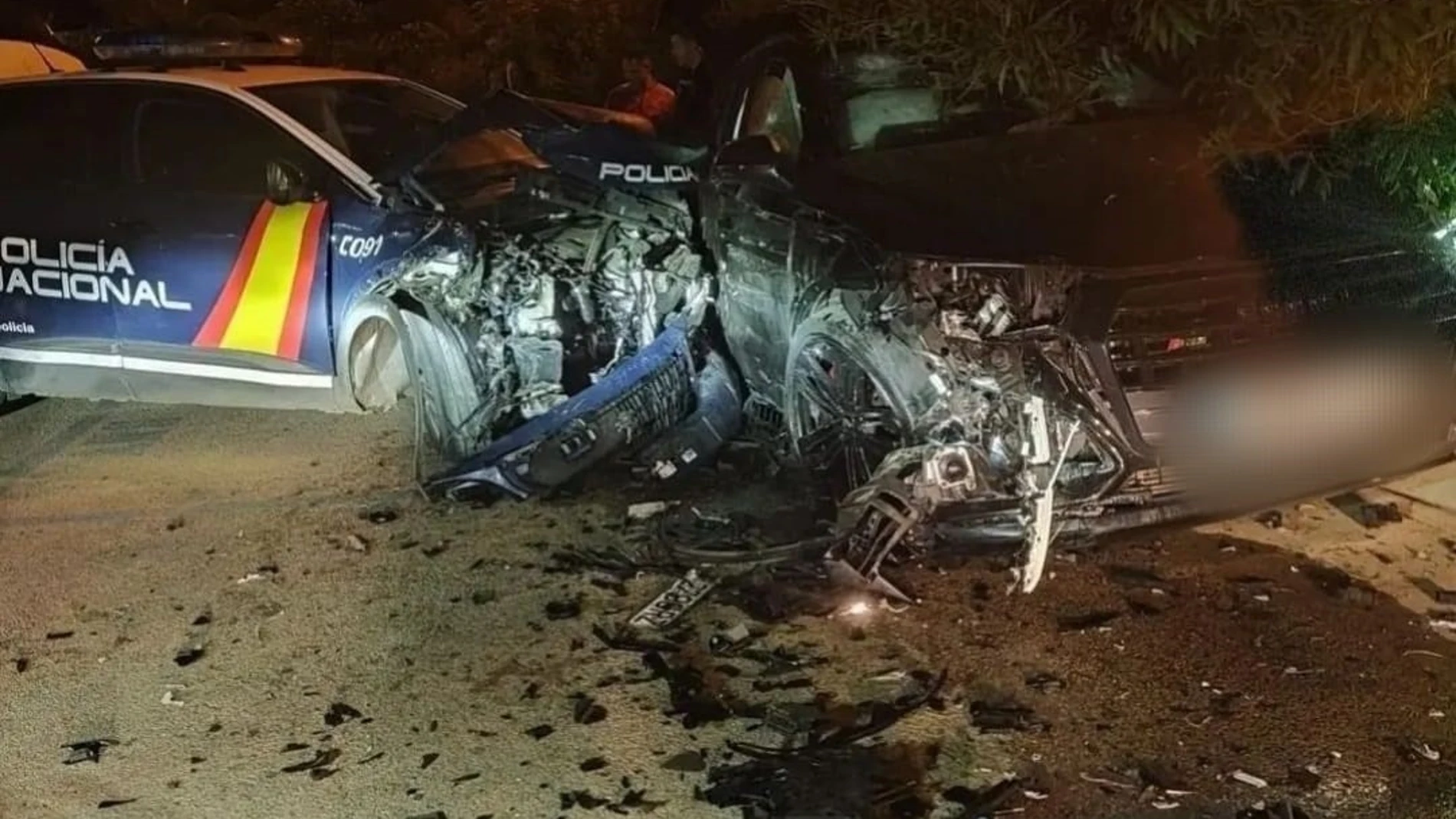 Detenido en Marbella tras embestir un coche policial cuando huía por conducir de forma temeraria