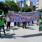 Miles de agricultores y regantes protestan en Alicante contra el Plan del Tajo que prevé un recorte en el trasvase Tajo-Segura