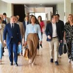 La consejera de Movilidad y Transformación Digital, María González Corral, a su llegada a las Cortes de Castilla y León.